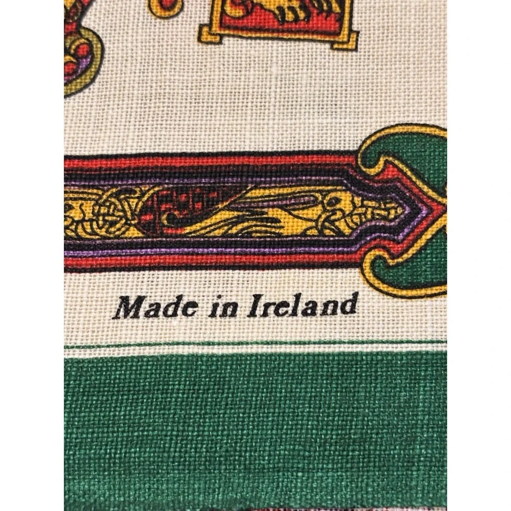 Vtg. Irish Linen Tea Towel Celtic From The Book Of‎ Kells  18x29 Wall Hanging